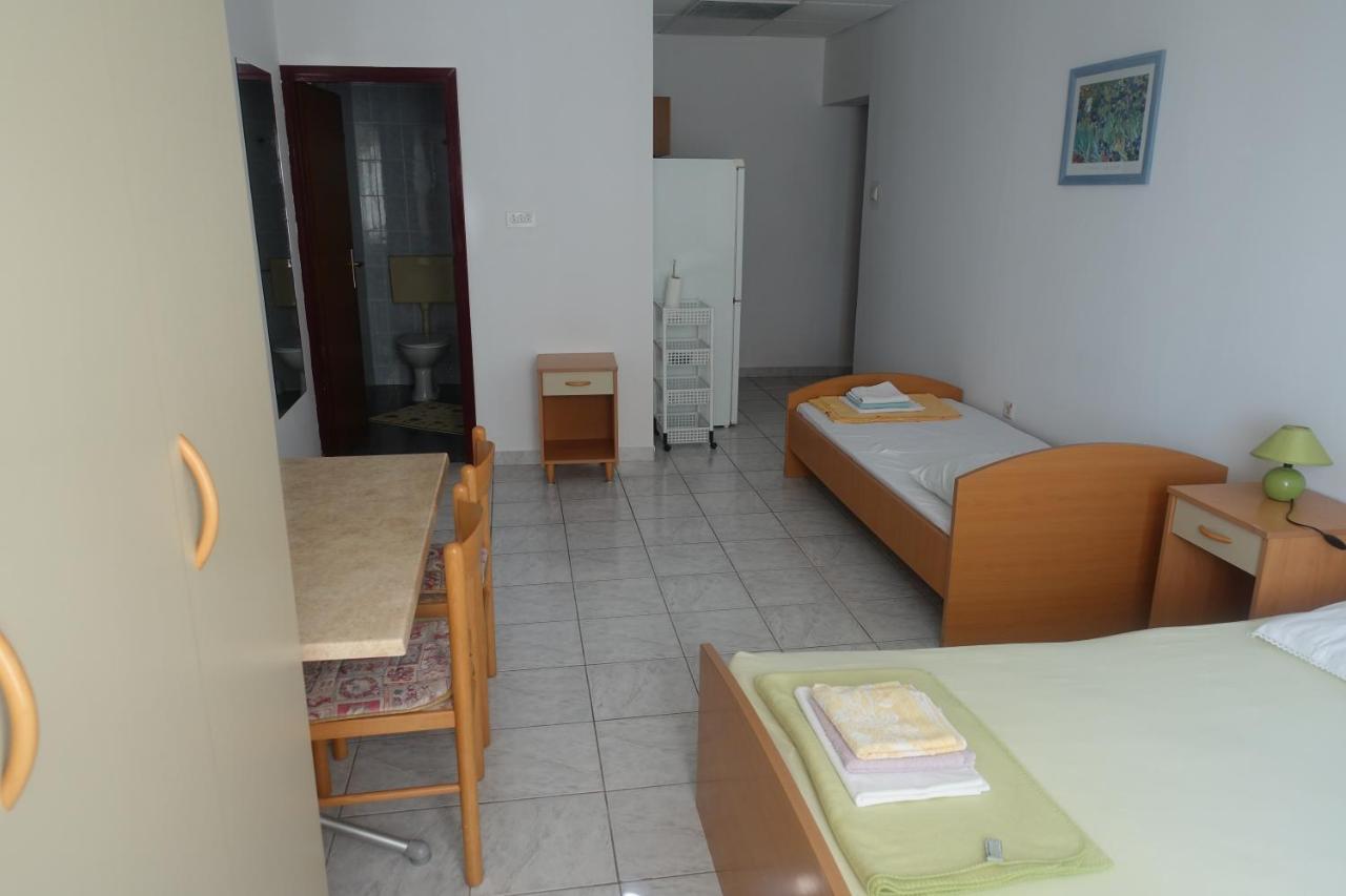 Apartments Galeb Ртина Экстерьер фото
