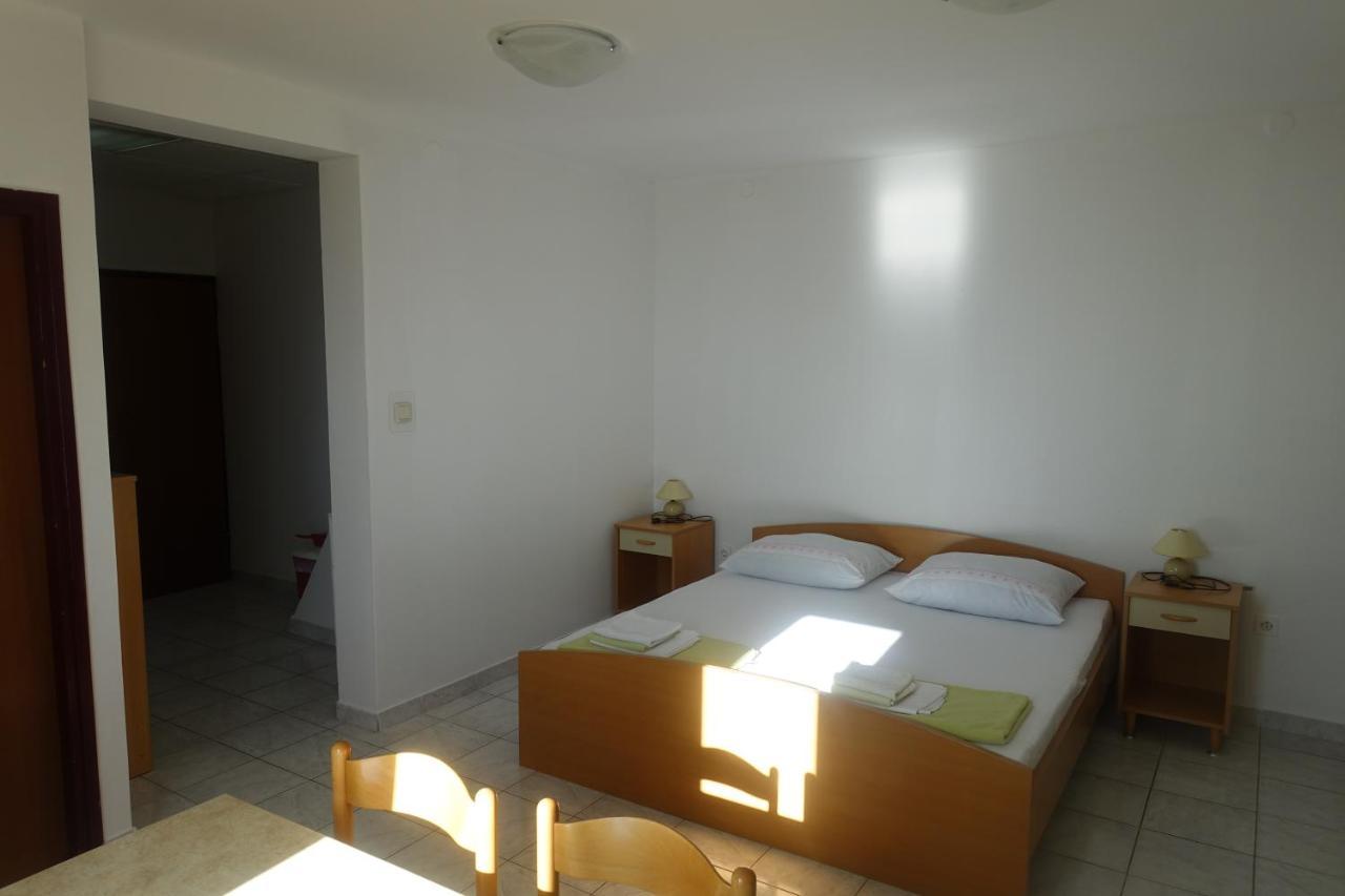 Apartments Galeb Ртина Экстерьер фото