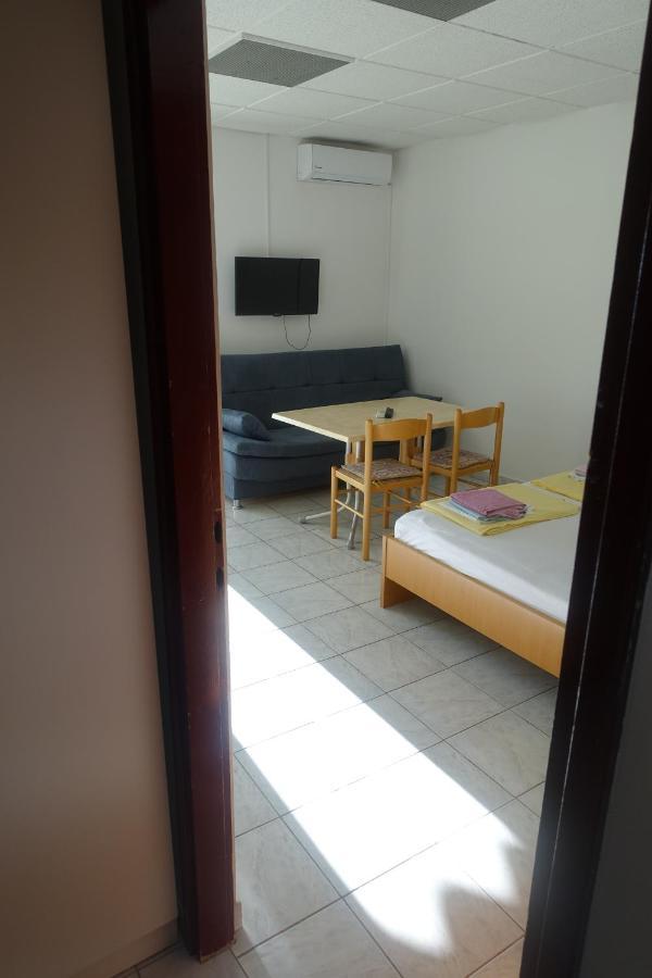 Apartments Galeb Ртина Экстерьер фото