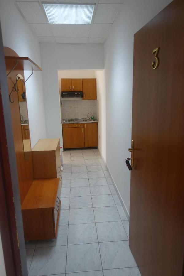 Apartments Galeb Ртина Экстерьер фото