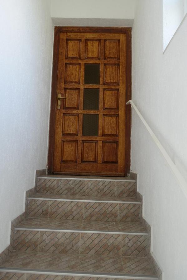 Apartments Galeb Ртина Экстерьер фото