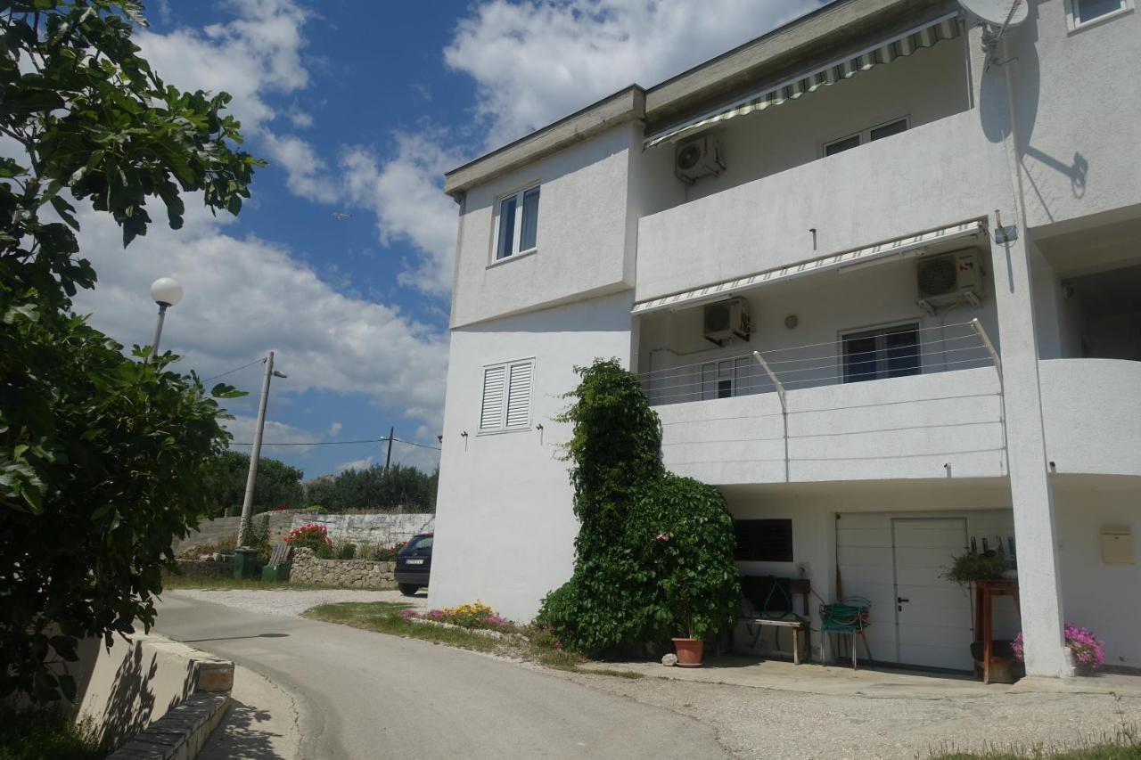 Apartments Galeb Ртина Экстерьер фото
